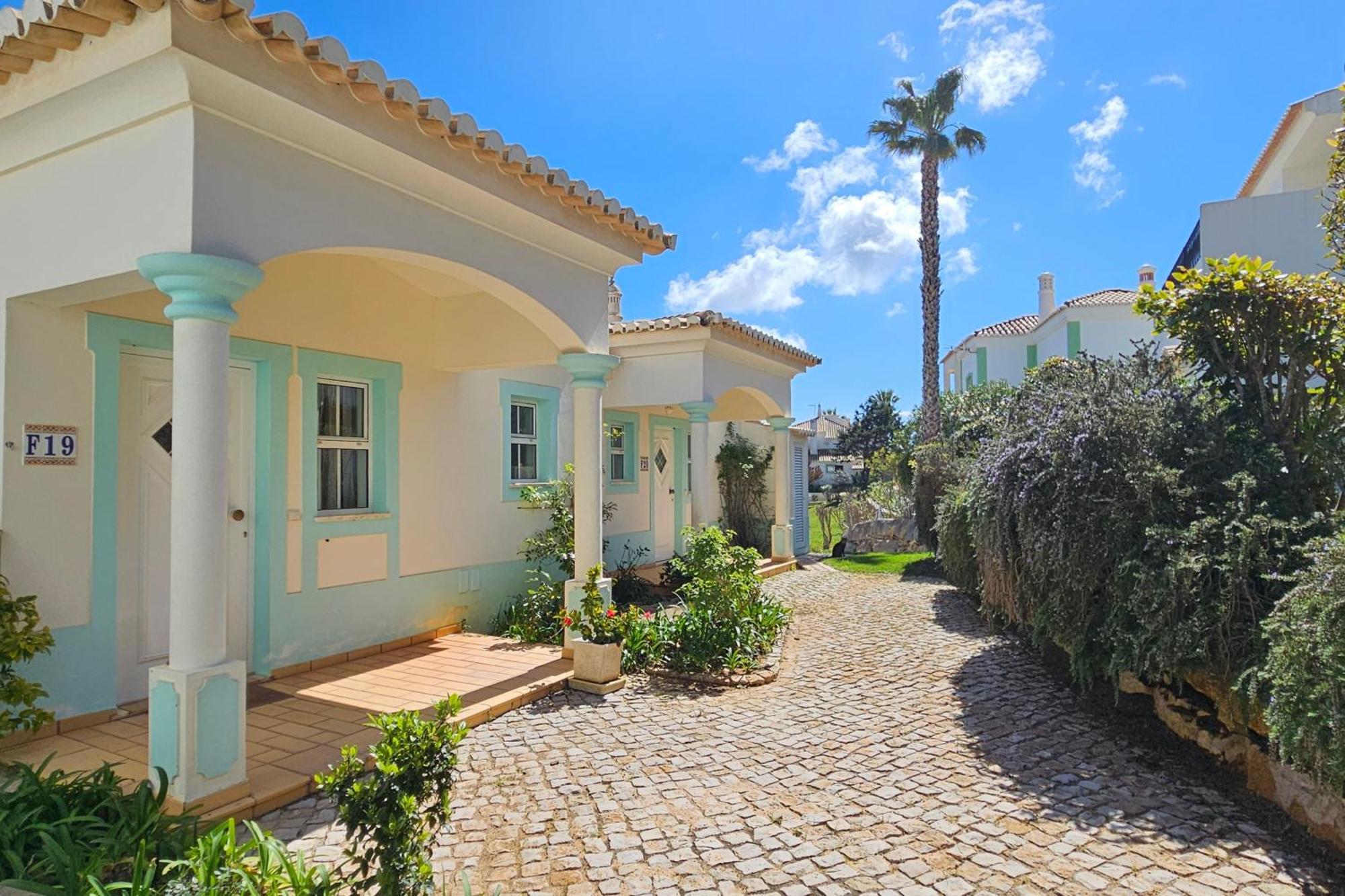 Quinta Da Floresta - Santo Antonio Villas, Golf & Spa Буденш Экстерьер фото